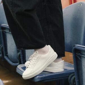 Kizik Women's Wide Hands Free Vegas 2 White Leather Lace Up‎ Sneaker - 8.5 Wide